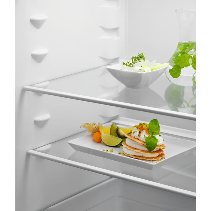 Zanussi - Einbau Kühl/Gefrierkombination - ZNNN18ES4