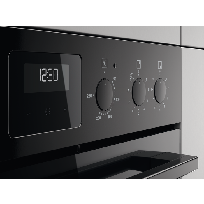 Zanussi - Einbaubacköfen- und herde - ZOUNE3K2